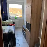 Apartment Monteur- Und *