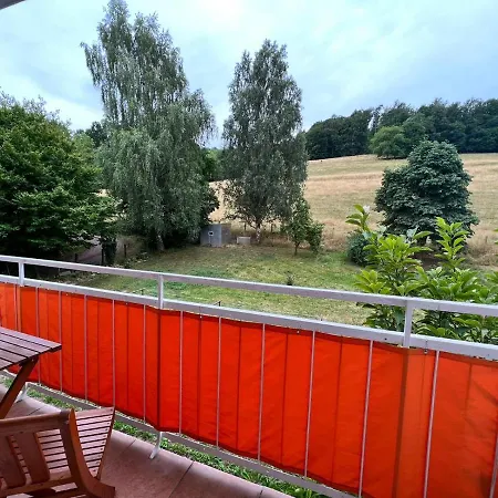 Monteur- Und *